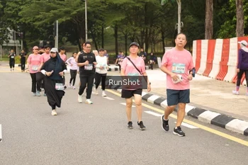 Runner Photo 4266245