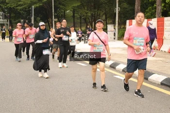 Runner Photo 4266255