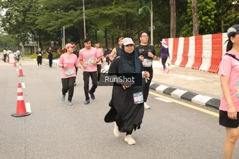 Runner Photo 4266263