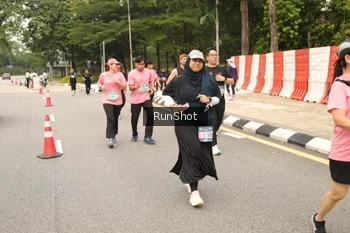 Runner Photo 4266264