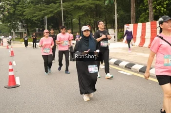 Runner Photo 4266268