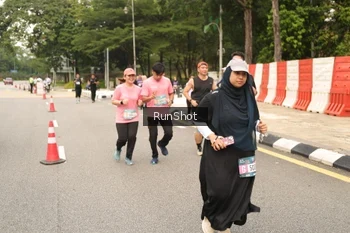 Runner Photo 4266271