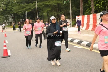 Runner Photo 4266273