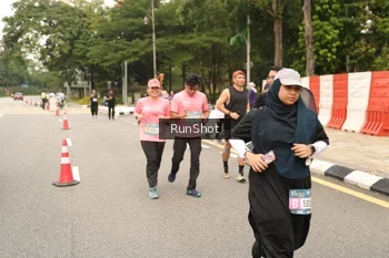 Runner Photo 4266279