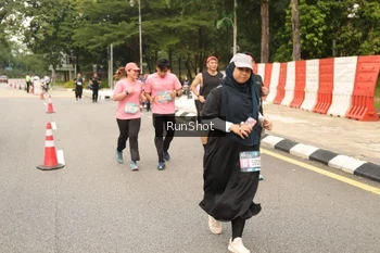 Runner Photo 4266283
