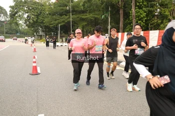 Runner Photo 4266286