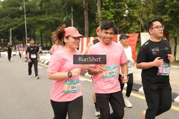 Runner Photo 4266290