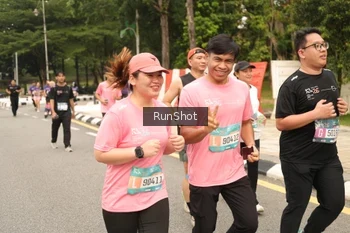Runner Photo 4266296