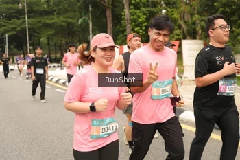 Runner Photo 4266297