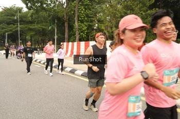 Runner Photo 4266299