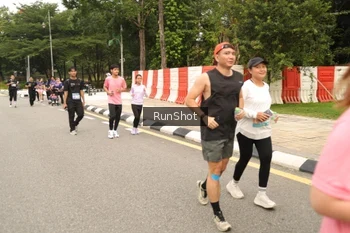 Runner Photo 4266303