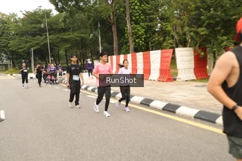 Runner Photo 4266311