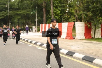 Runner Photo 4266335