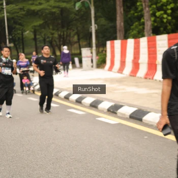 Runner Photo 4266336