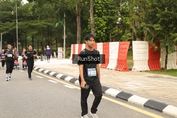 Runner Photo 4266342