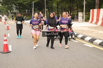 Runner Photo 4266378