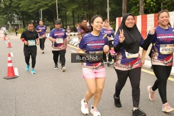 Runner Photo 4266392
