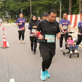 Runner Photo 4266407