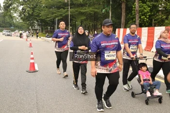 Runner Photo 4266412