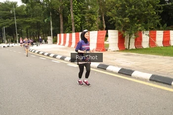 Runner Photo 4266431