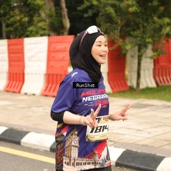 Runner Photo 4266444