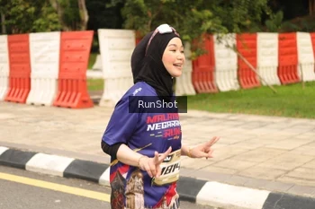 Runner Photo 4266445