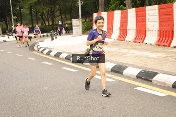 Runner Photo 4266446