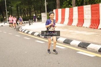 Runner Photo 4266448