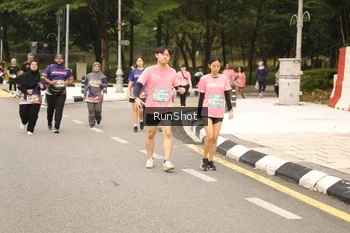 Runner Photo 4266463