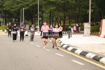 Runner Photo 4266464