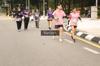Runner Photo 4266466