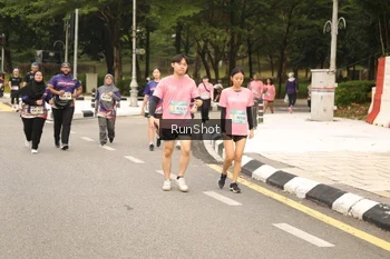 Runner Photo 4266471