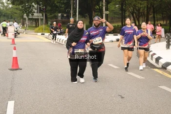 Runner Photo 4266477