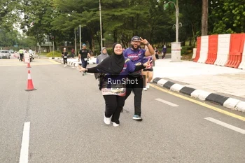 Runner Photo 4266483