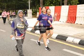 Runner Photo 4266500