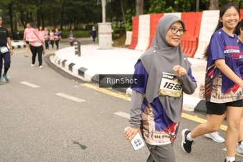 Runner Photo 4266505