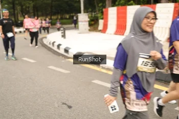 Runner Photo 4266510