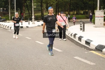 Runner Photo 4266511