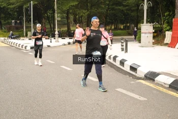 Runner Photo 4266515
