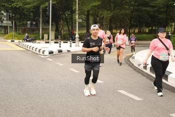 Runner Photo 4266525