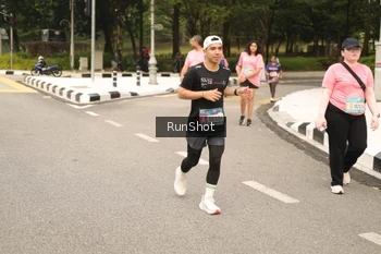 Runner Photo 4266528