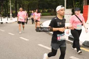 Runner Photo 4266534