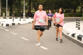 Runner Photo 4266545