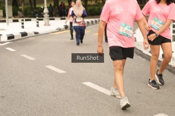 Runner Photo 4266546
