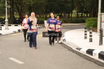 Runner Photo 4266552