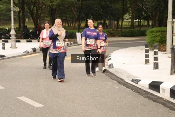 Runner Photo 4266553
