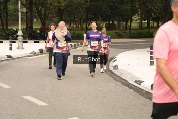 Runner Photo 4266554