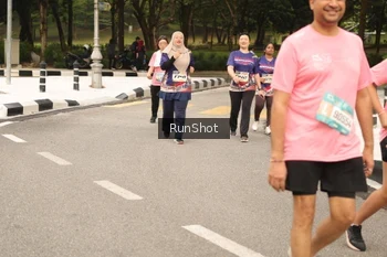 Runner Photo 4266555