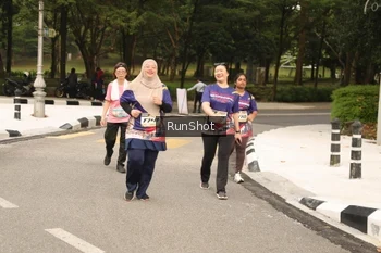 Runner Photo 4266556