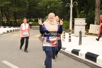 Runner Photo 4266565